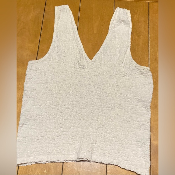 Ladies Size Medium A New Day VNeck Tank Top - Picture 2 of 12